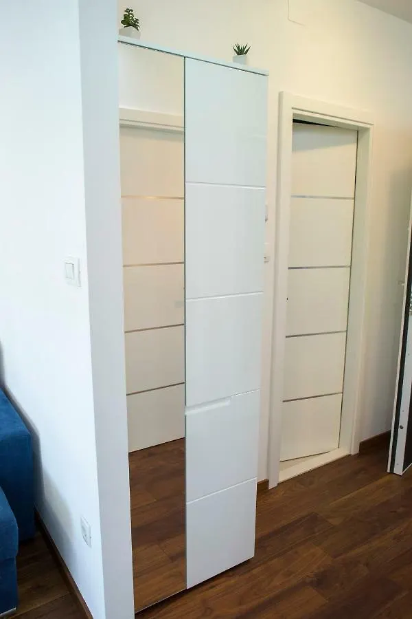 Apartment Tina Split 0*,