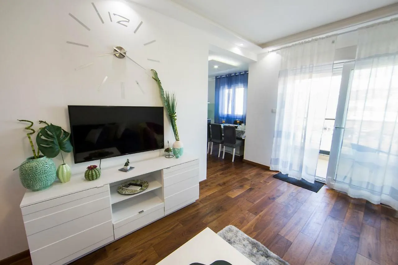 Apartment Tina Split